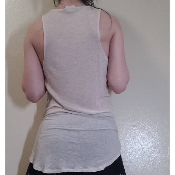Lace front tank top - Picture 3 of 4